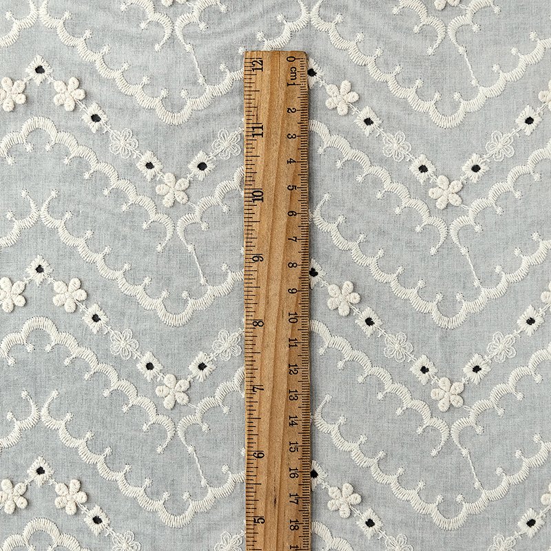Factory Wholesale Fabric Embroidery Custom Laces Flower Lace Fabric