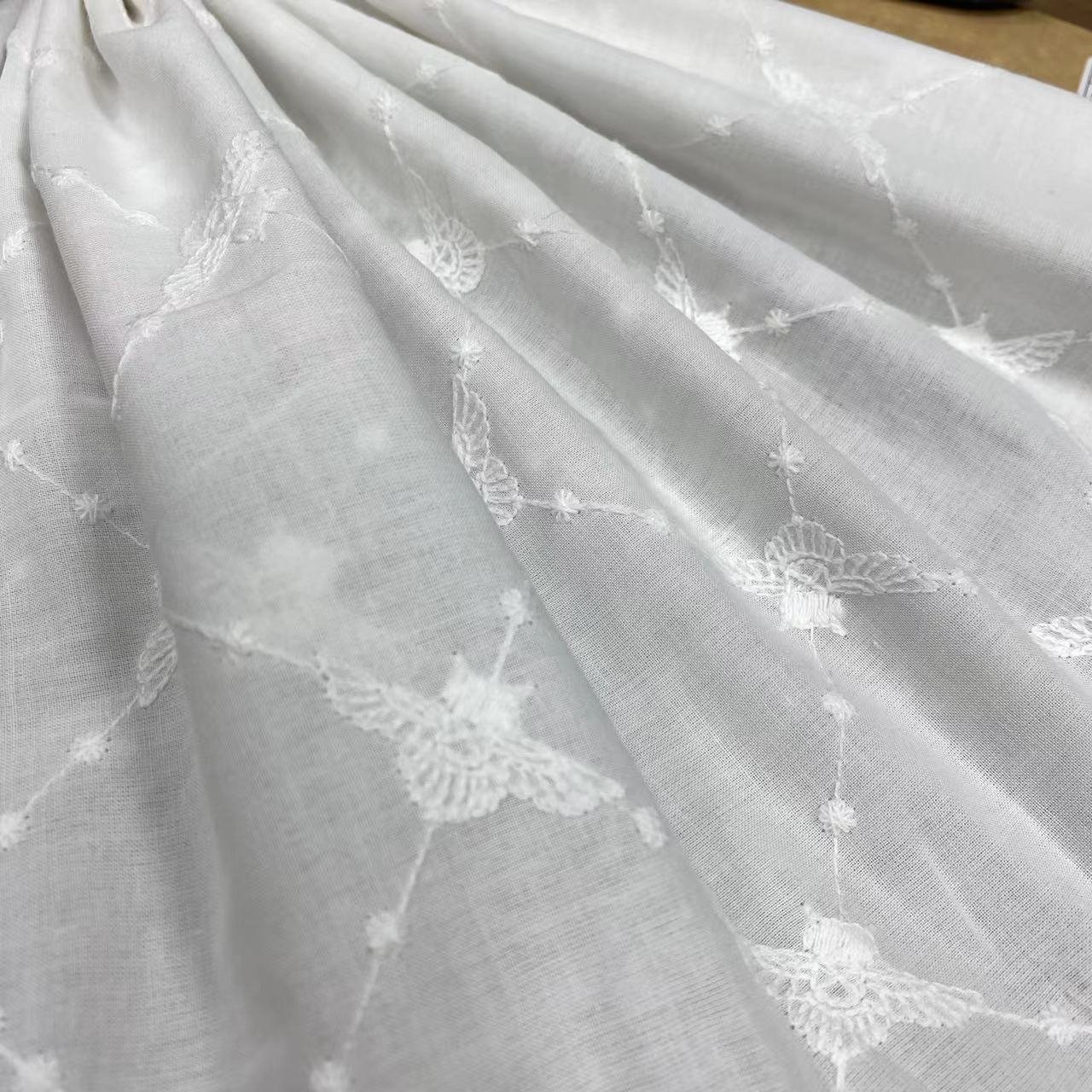 100%Cotton embroidery fabric,custom fabric printing cotton,Can made clothing fabric,Multi color custom,wholesale cotton fabric