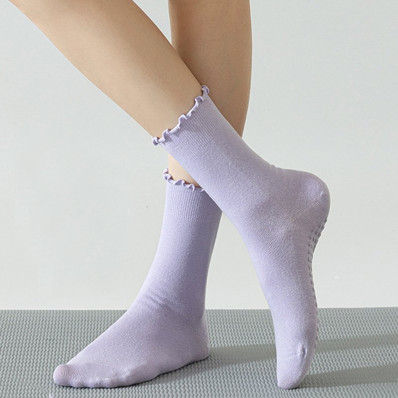 Custom logo crew pilates anti slip sock gym reformer ribbed non slip pilates yoga socks for women non-slip grips