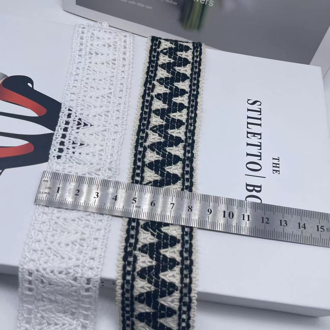 Width 4 cm polyester cotton black zigzag Embroidery trims ribbon lace For sofa shoes hats