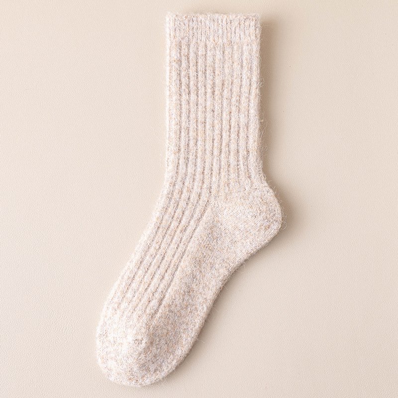 2025 Newest Winter Design Socks Foot Wear Chic Ribbed Knitting Sheep Wool Polyester Blended Knit Warm Fluffy Adult Women Socks