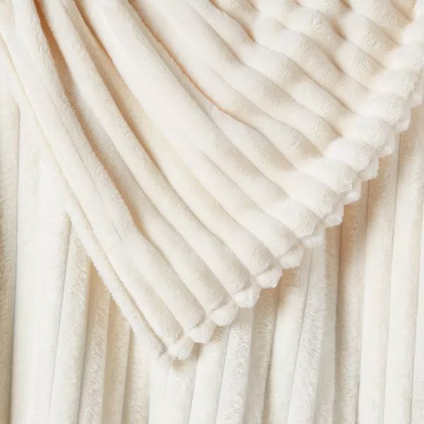 Wholesale High Quality Super Soft Home Textile Jacquard Stripe Faux Fur Ribbed Plush Fleece Throw Blanket for Winter