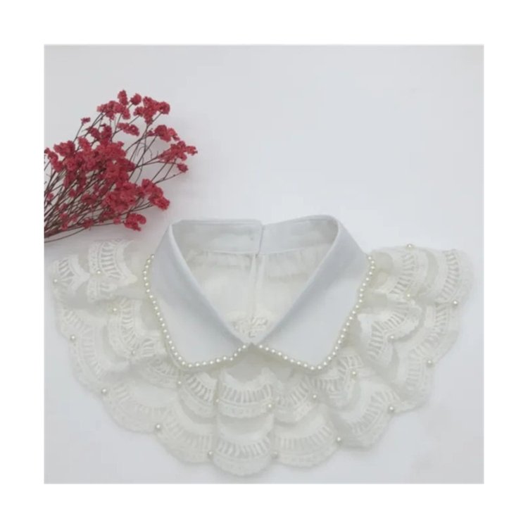 Factory supply The shawl collar made of lace is hand nailed with pearls