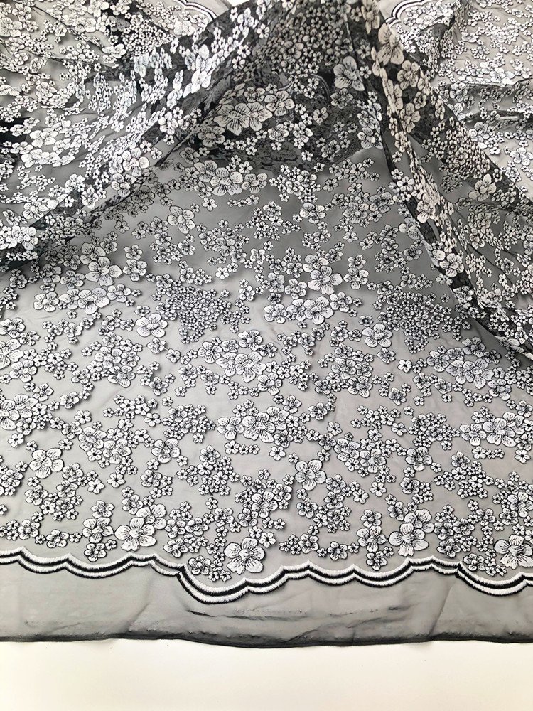 Factory Direct Sale New Style High Quality Water Soluble Net Design Sustainable Flower Fashion Soft Lace Embroidery Fabric
