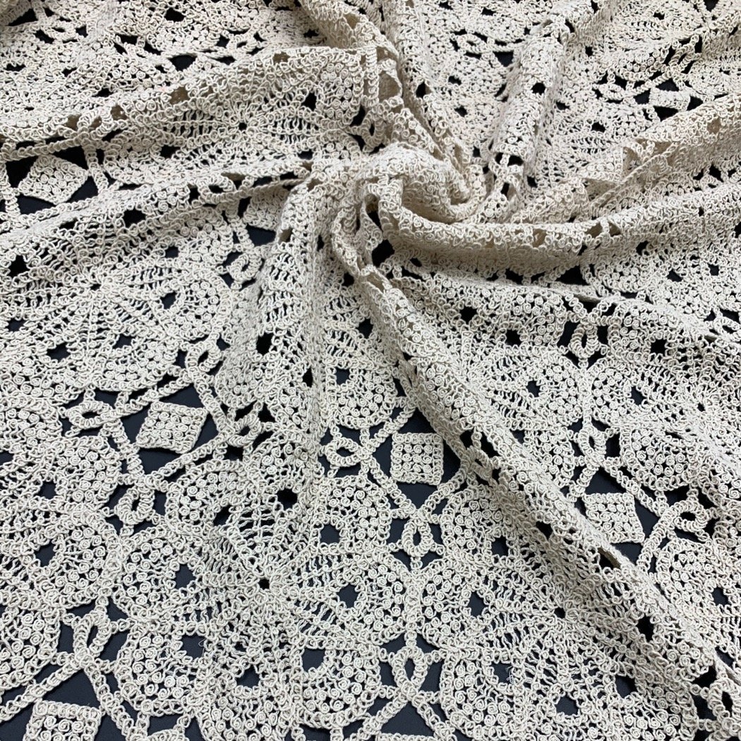 2024 Factory Direct Wholesale High Quality Black Nude Geometric Guipure Cord Lace Fabric Guipure for Women Dress Cloth