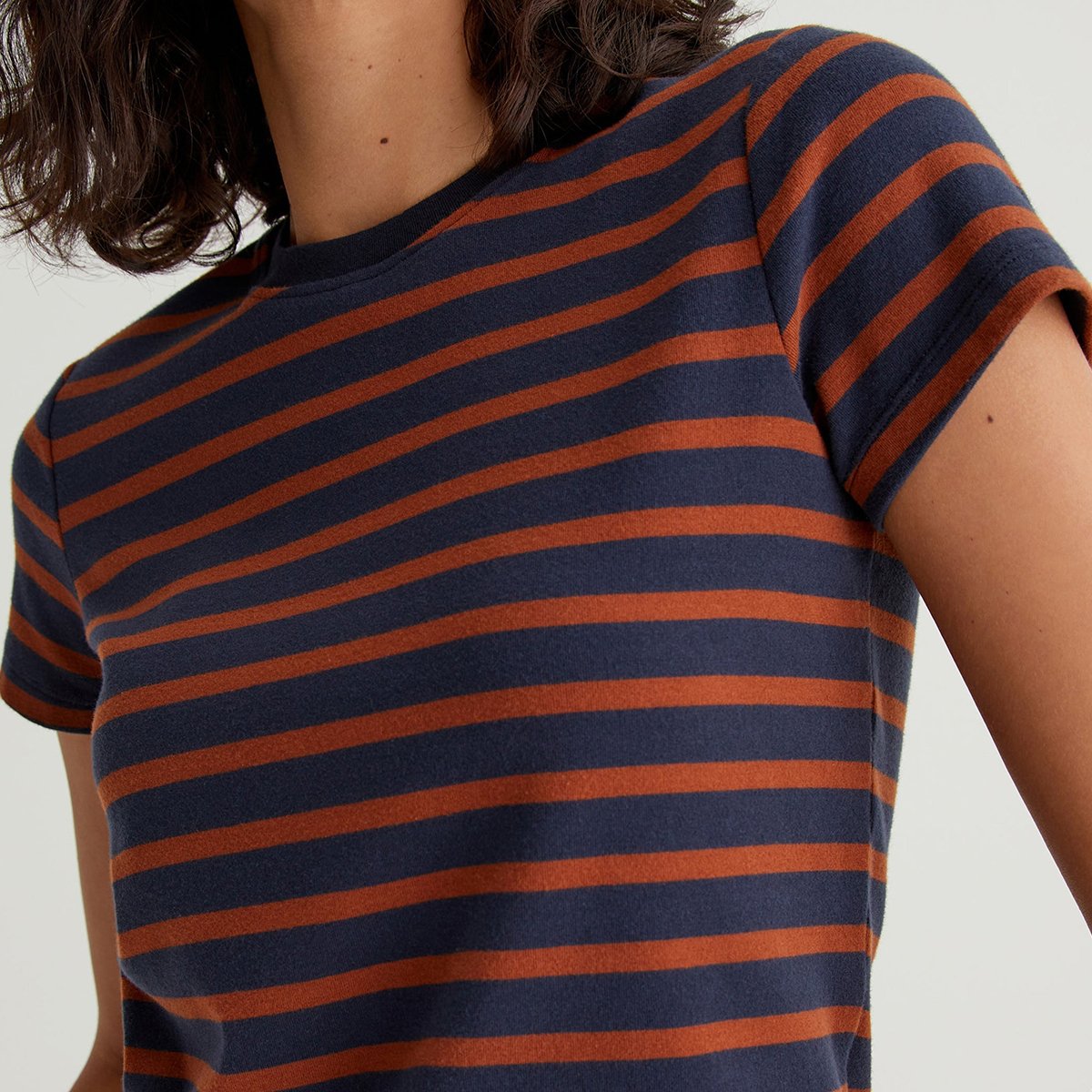 OEM/ODM Custom Classic Red Breton Stripes Women's Cropped Crewneck Tee - '90s Vintage, Stretch-Blend Cotton Knit