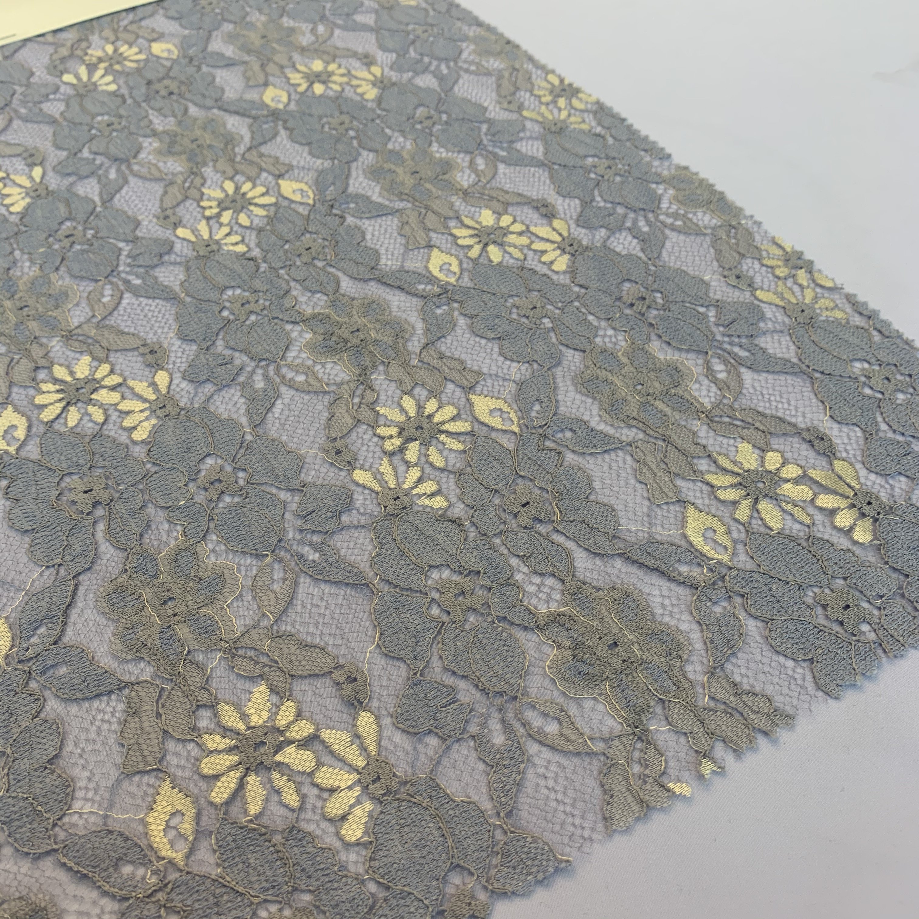 hot-selling lace fabric embroidery wedding dress lace fabric
