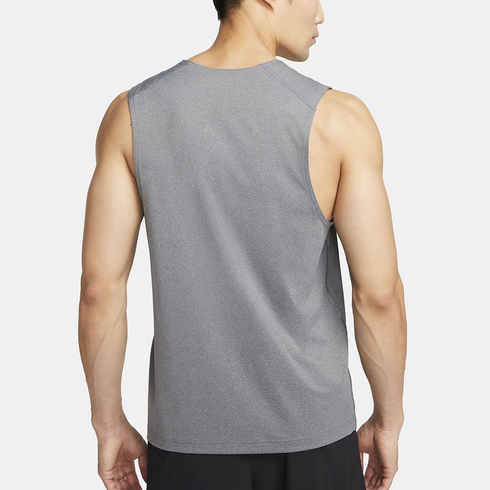 2024 high quality wholesale men tank Top customized Logo light Weight Fitness & comfortable wear men tank top OEM services