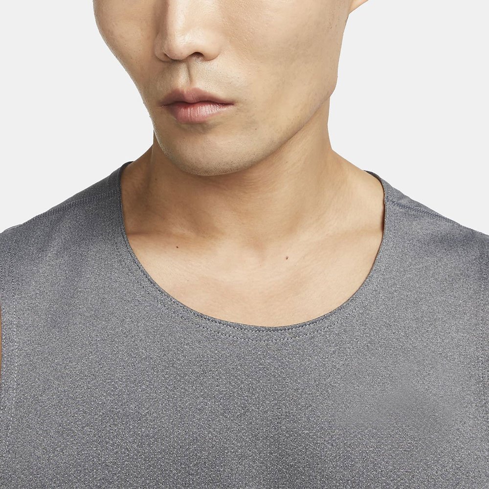 2024 high quality wholesale men tank Top customized Logo light Weight Fitness & comfortable wear men tank top OEM services
