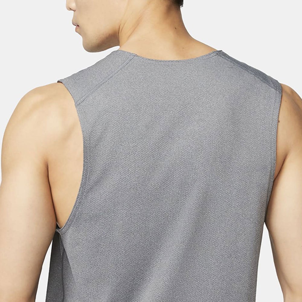 2024 high quality wholesale men tank Top customized Logo light Weight Fitness & comfortable wear men tank top OEM services