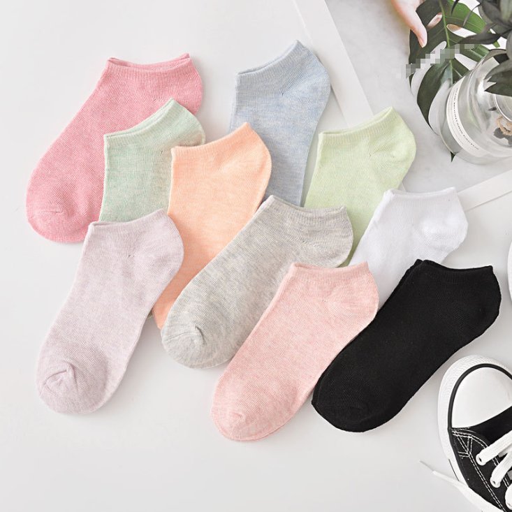 2022 Fashionable Womens Cotton White Ribbed Socks 2020