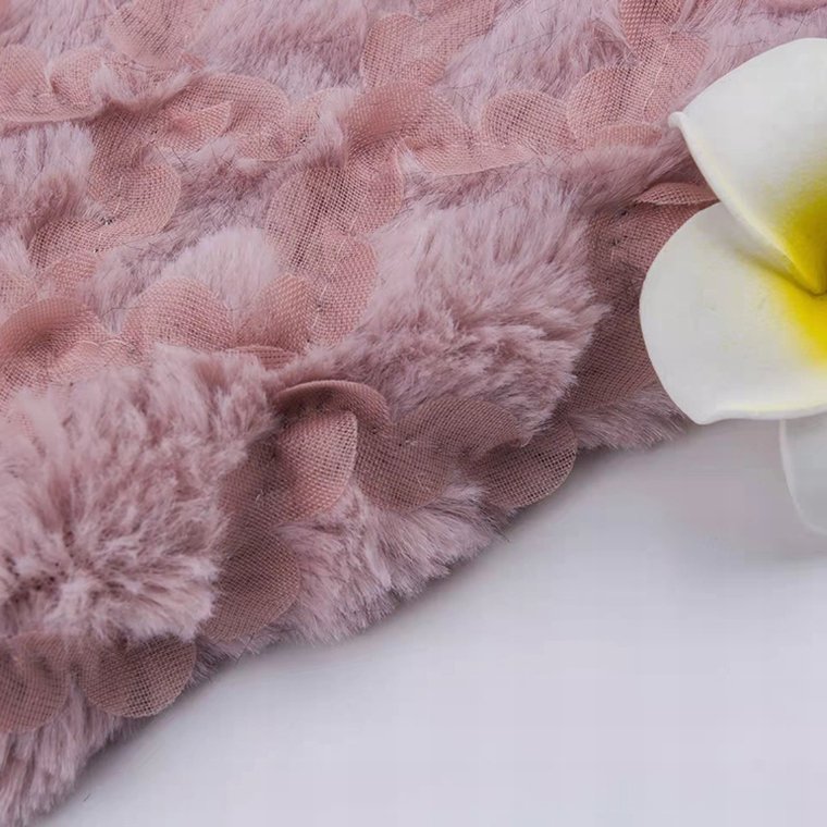 Factory Supplier Colorful Quilted Embroidery Fabric Roll Velvet Polyester Fabric For Home blanket pillows