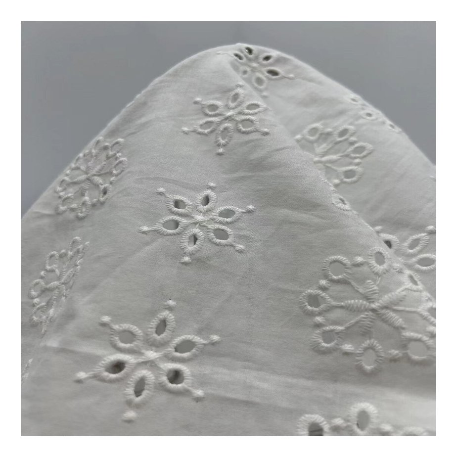 High Quality 60S*60S 90*88 Cotton Eyelet Embroidery Fabric Cotton Lace Fabric Swiss Voile For Dress
