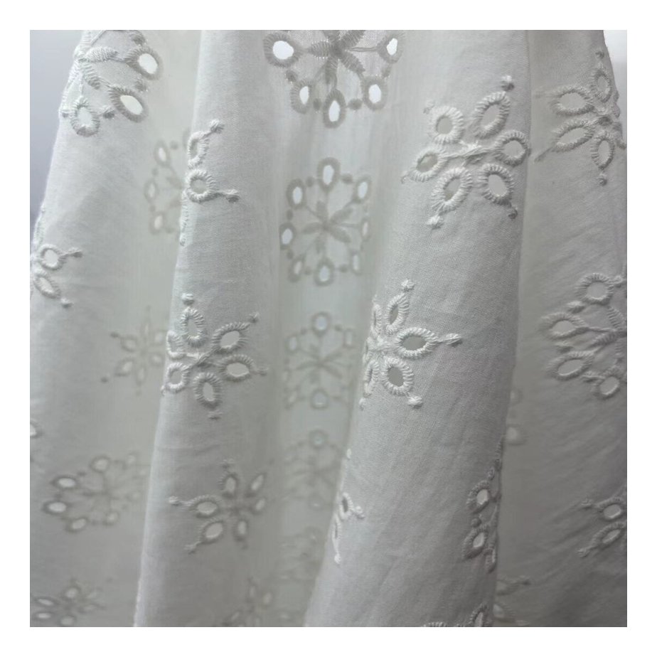 High Quality 60S*60S 90*88 Cotton Eyelet Embroidery Fabric Cotton Lace Fabric Swiss Voile For Dress