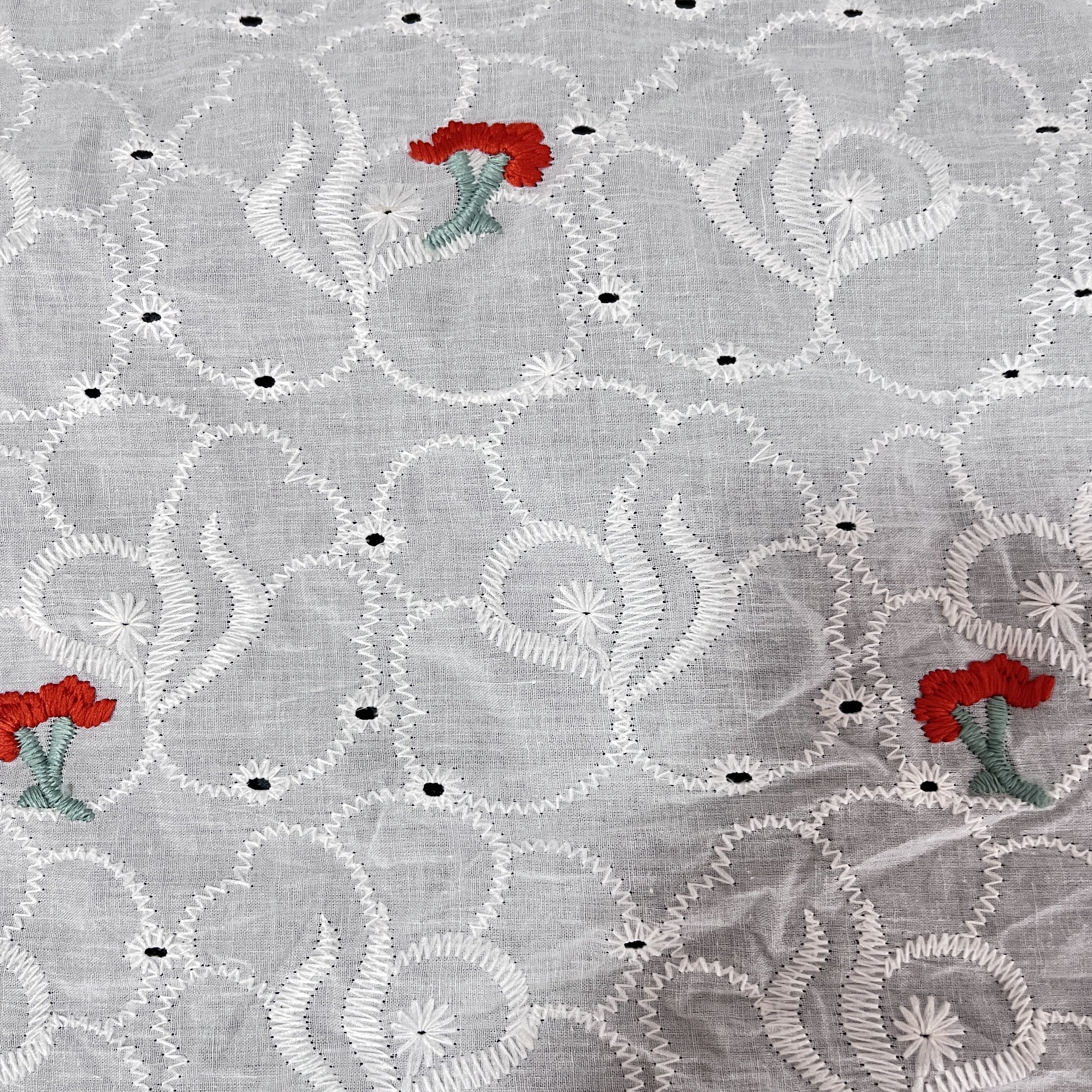 100% Cotton Eyelet Embroidered Fabrics, Manufacturer Floral Embroidery Fabric For Women And Girls/