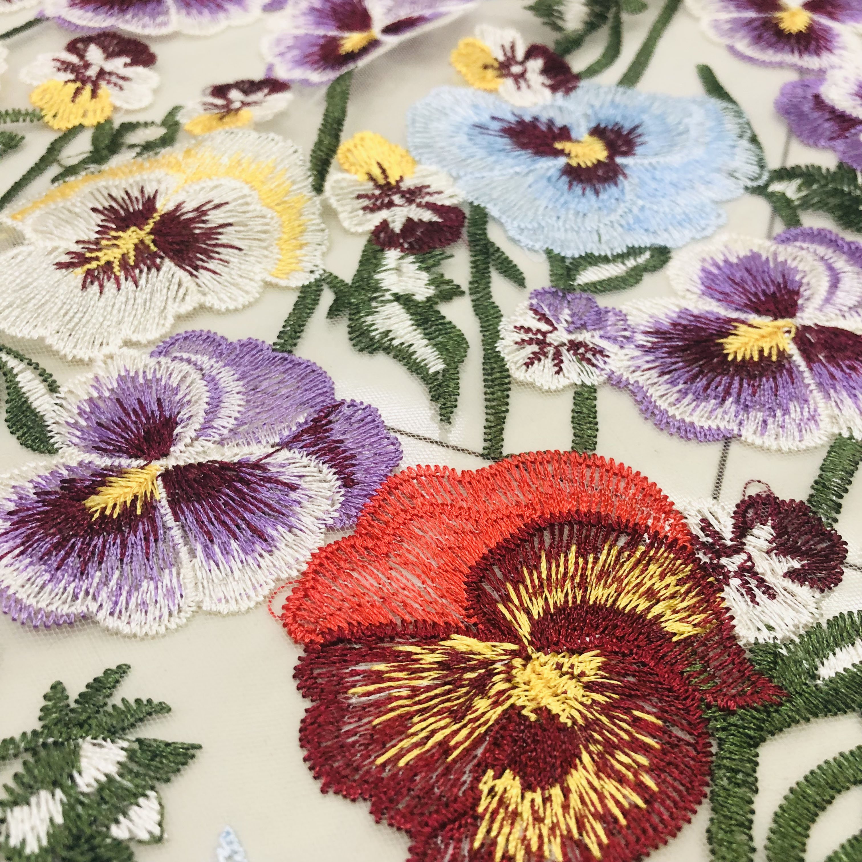 2024 hot sale nigerian 3d applique flower embroidery tulle french net embroidery mesh custom chemical lace fabric lace fabric