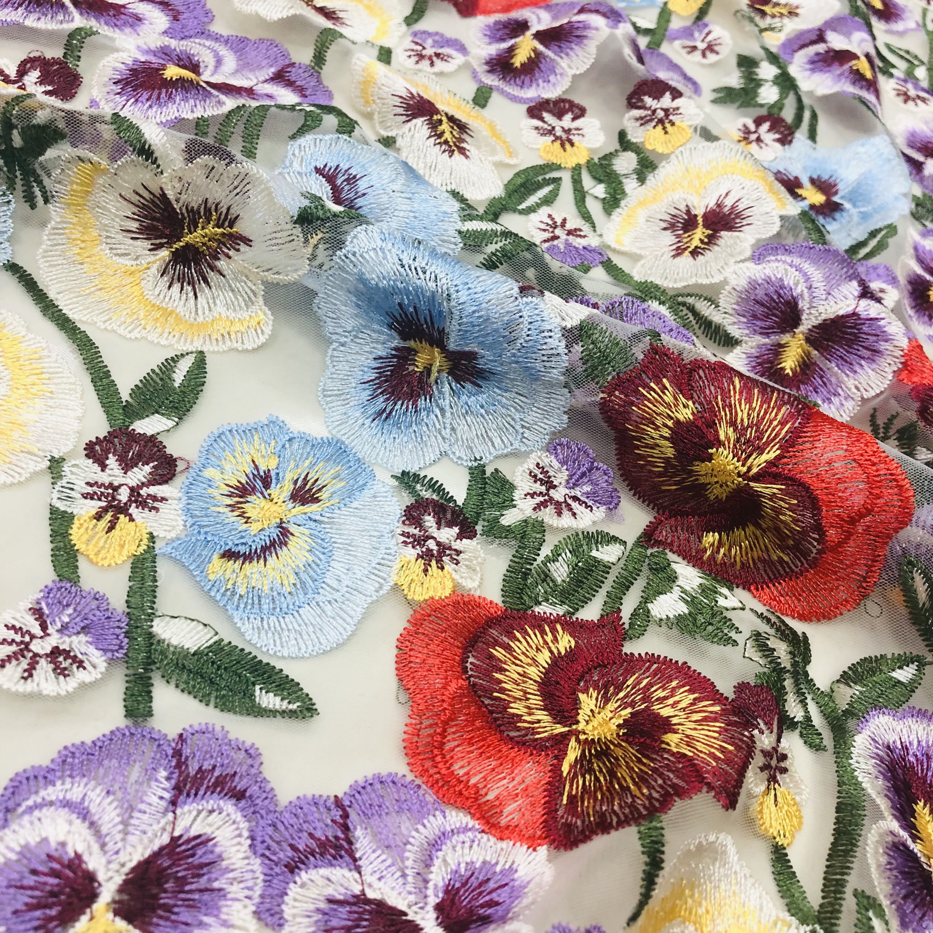 2024 hot sale nigerian 3d applique flower embroidery tulle french net embroidery mesh custom chemical lace fabric lace fabric
