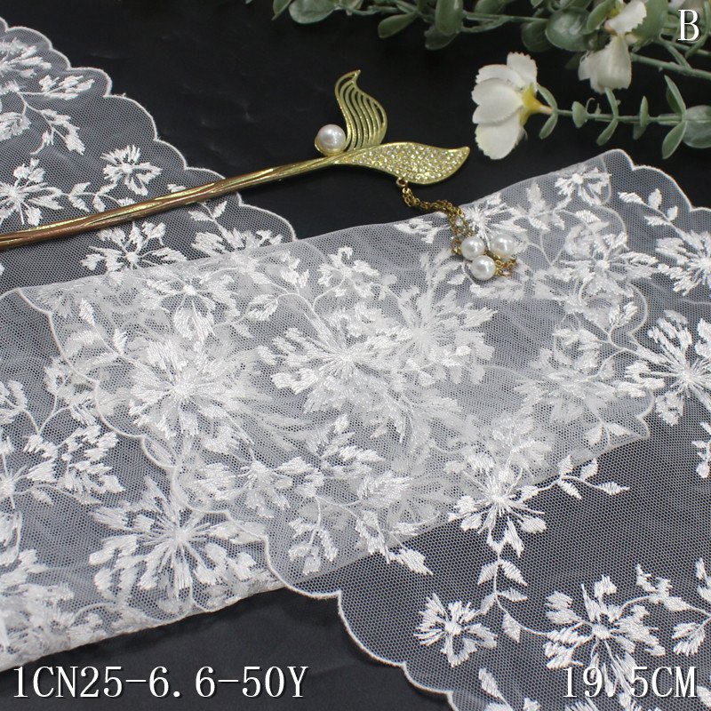 Fashion Design high quality Embroidery floral Lace Trim Wholesale Underwear Accessories White Lace Fabric For lingerie