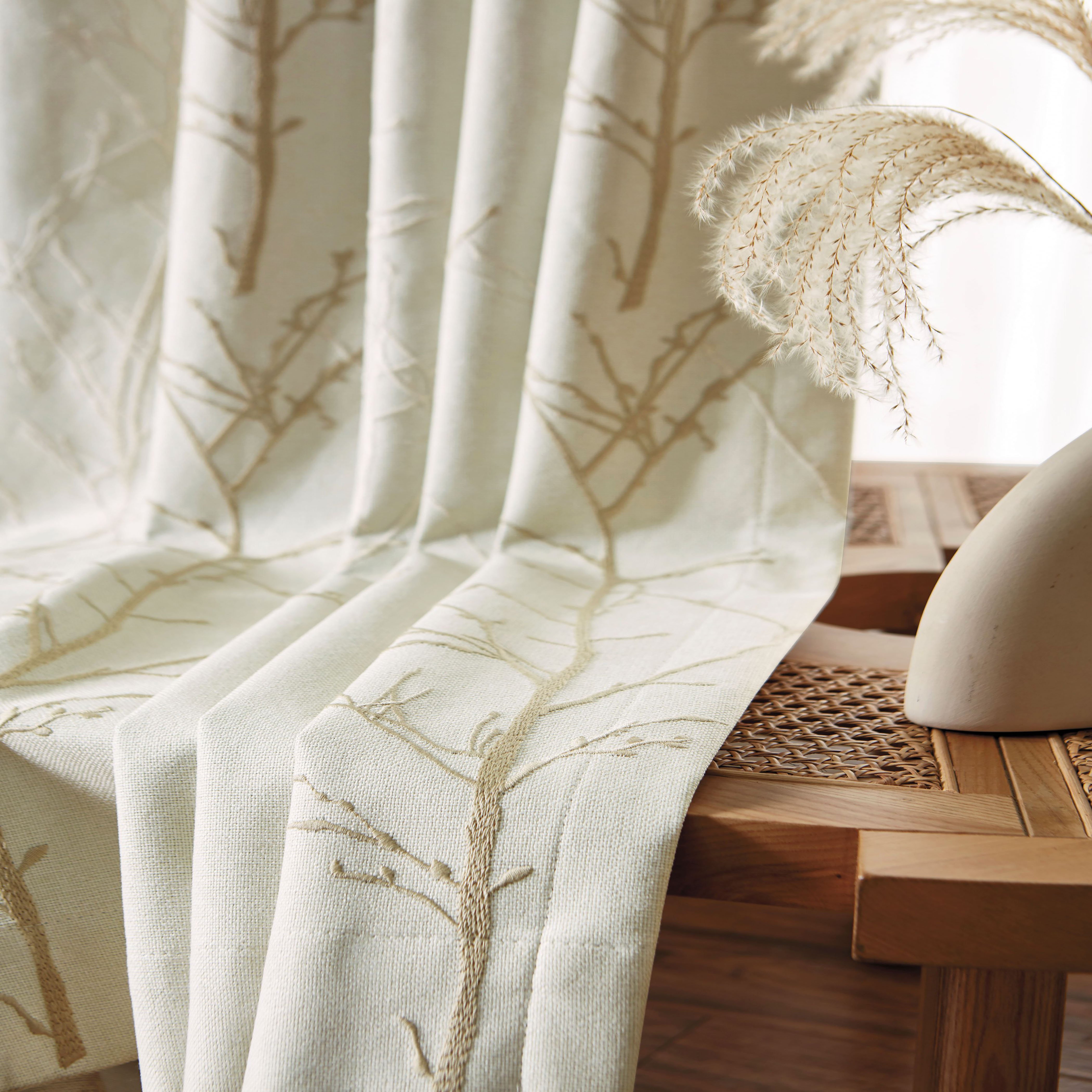 2024 New High-End 3D Embroidery Bedroom Curtains Full Blackout Fresh Fashion Living Room Thickened Sunscreen Woven Pattern Girls