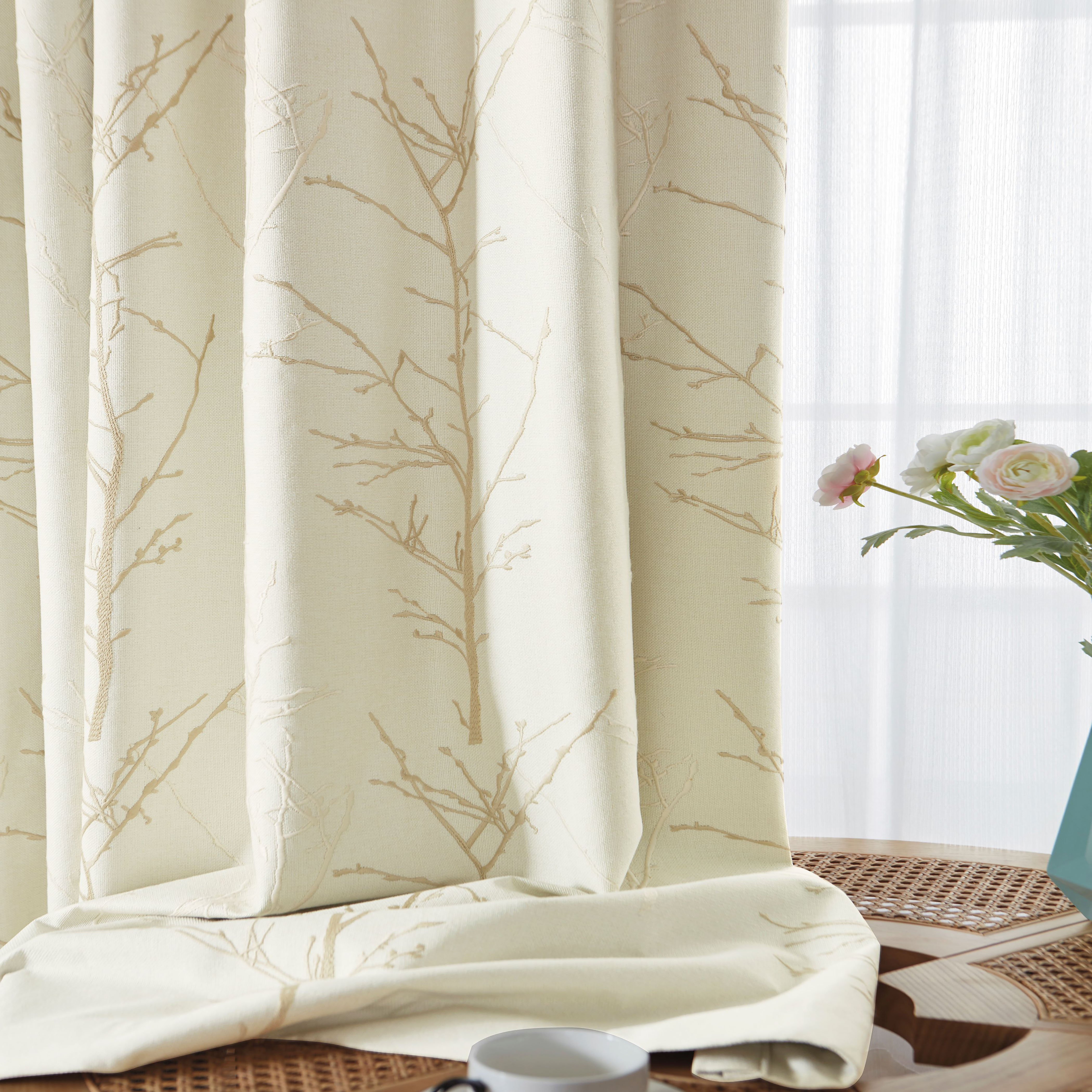 2024 New High-End 3D Embroidery Bedroom Curtains Full Blackout Fresh Fashion Living Room Thickened Sunscreen Woven Pattern Girls