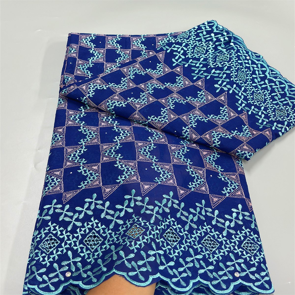 Cotton Swiss Voile Lace 2024 Newest Design African Embroidered Lace Fabric with Crystal for Sew