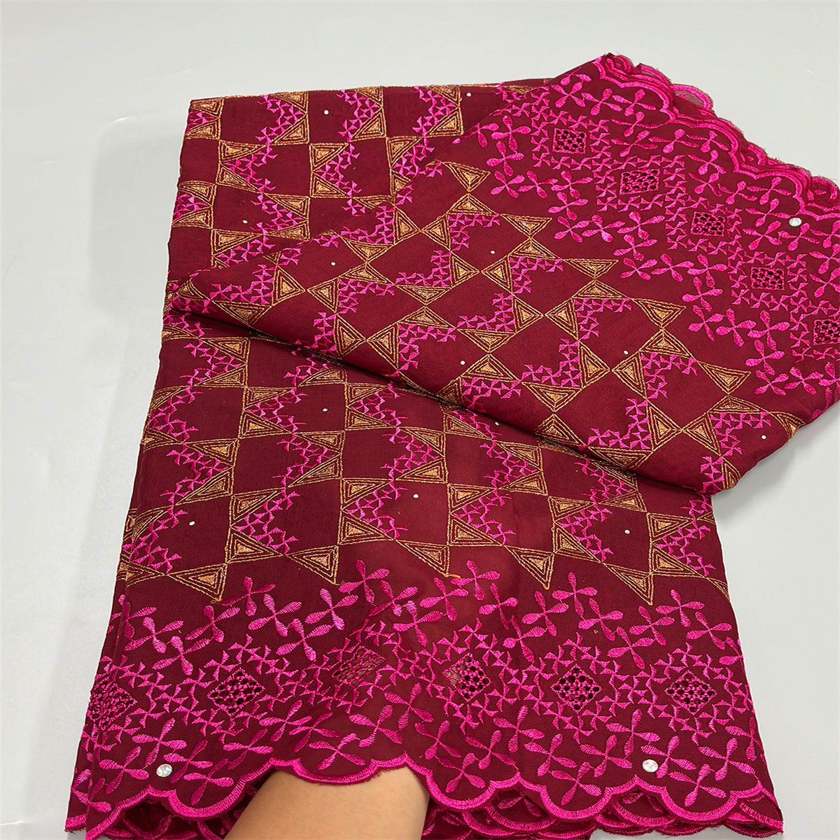 Cotton Swiss Voile Lace 2024 Newest Design African Embroidered Lace Fabric with Crystal for Sew