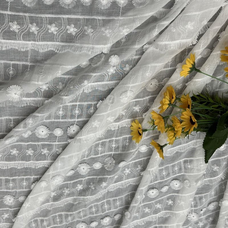 Recycled 3D Cotton Embroidery Lace Fabric Chemical Lace Wedding Fabric For Ladies
