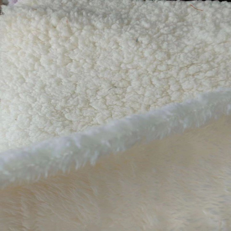 Eco friendly new custom 100%polyester 300gsm thick knit arctic sherpa fleece fabric roll for garment fluffy toy