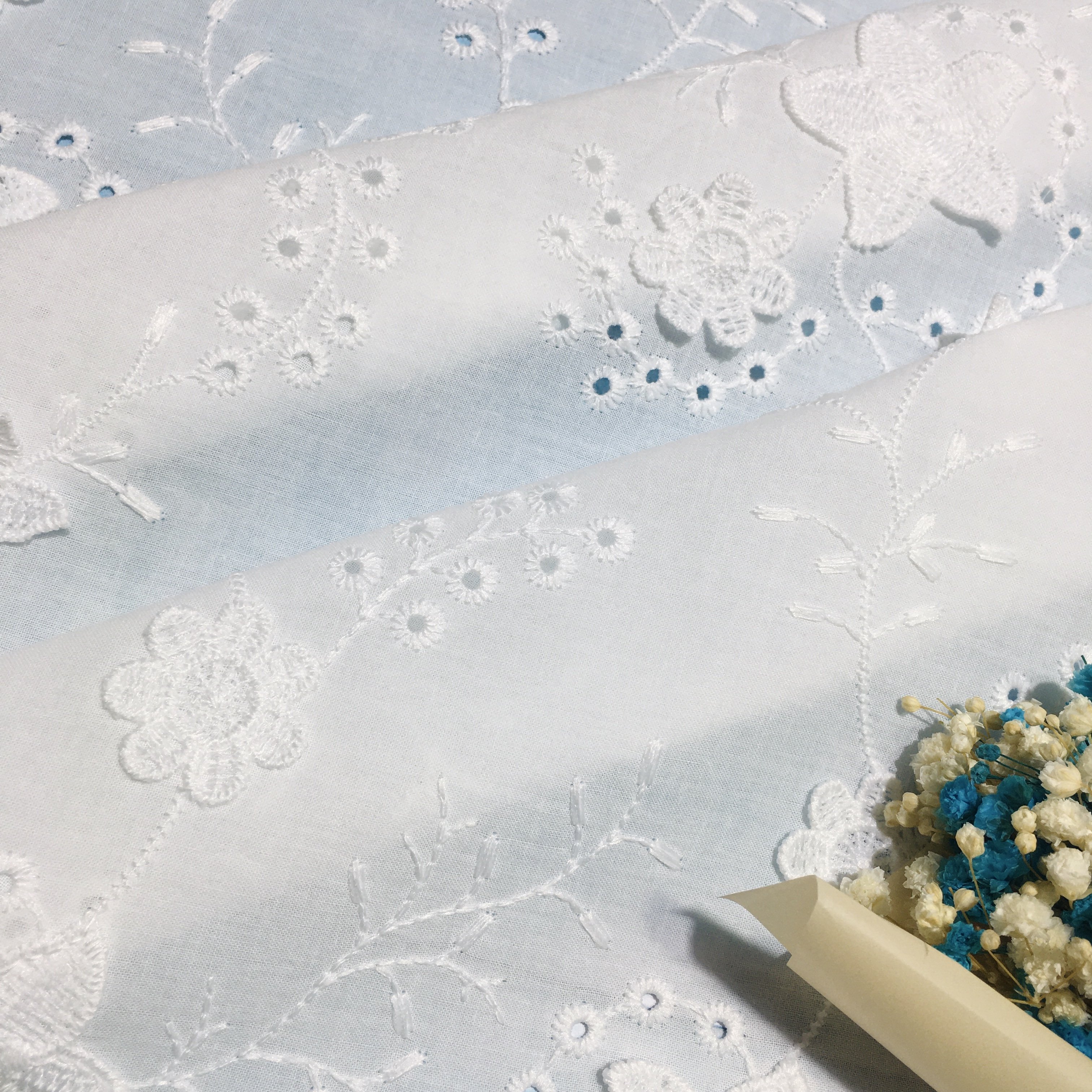 RXF2189 beige cotton embroidery white 3d lace trim fabric