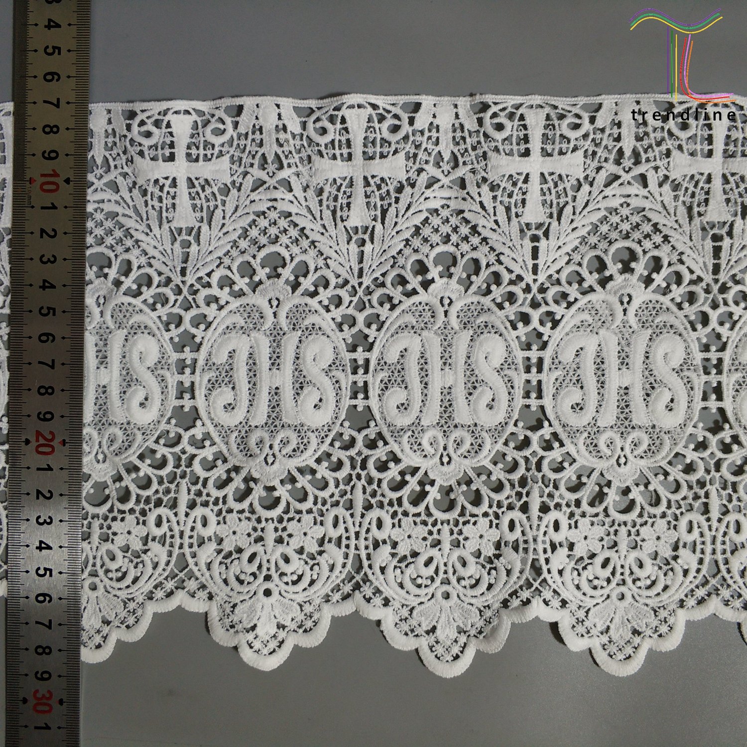 Guipure priest embroidery lace in white color