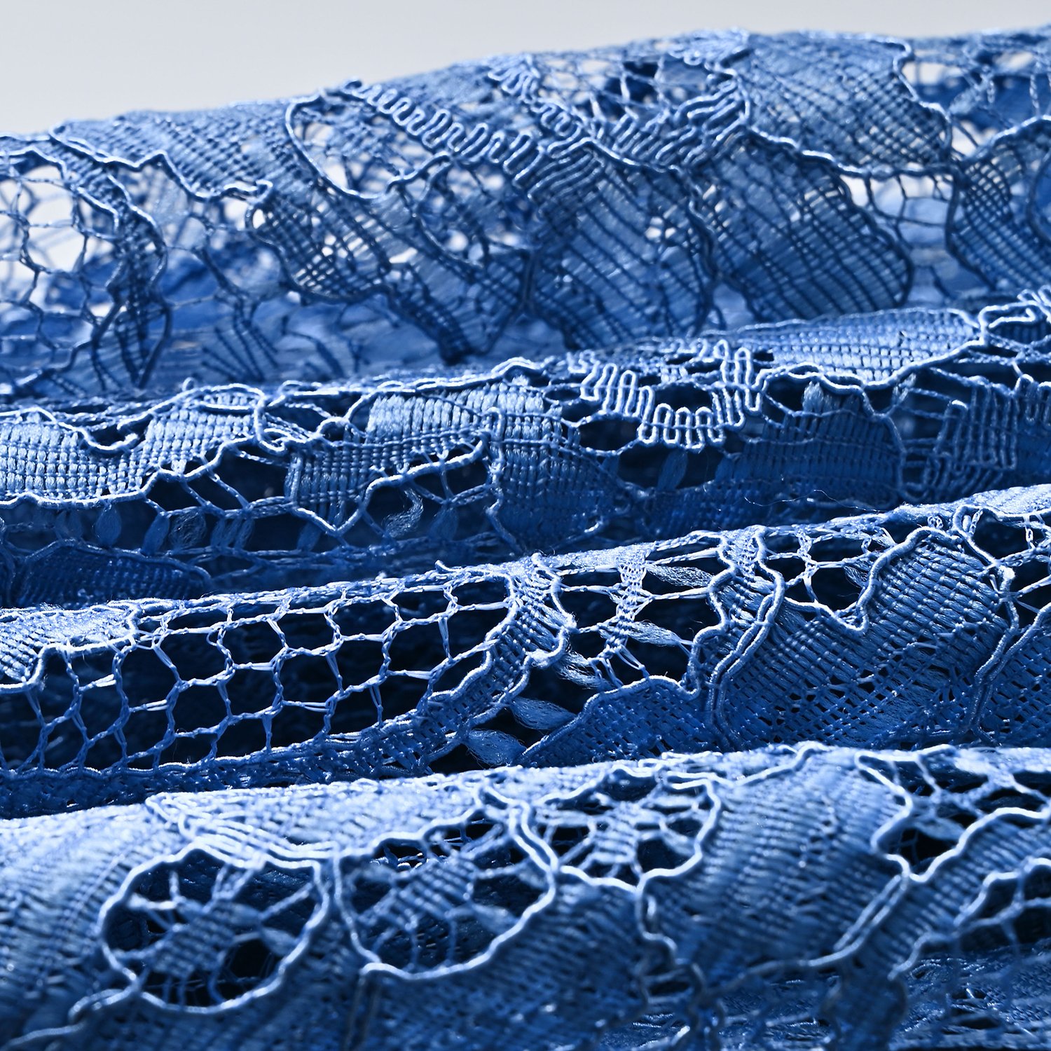 New Style Lower Price Fashion Nylon Strand Thread Floral Lace Fabric For Clothing