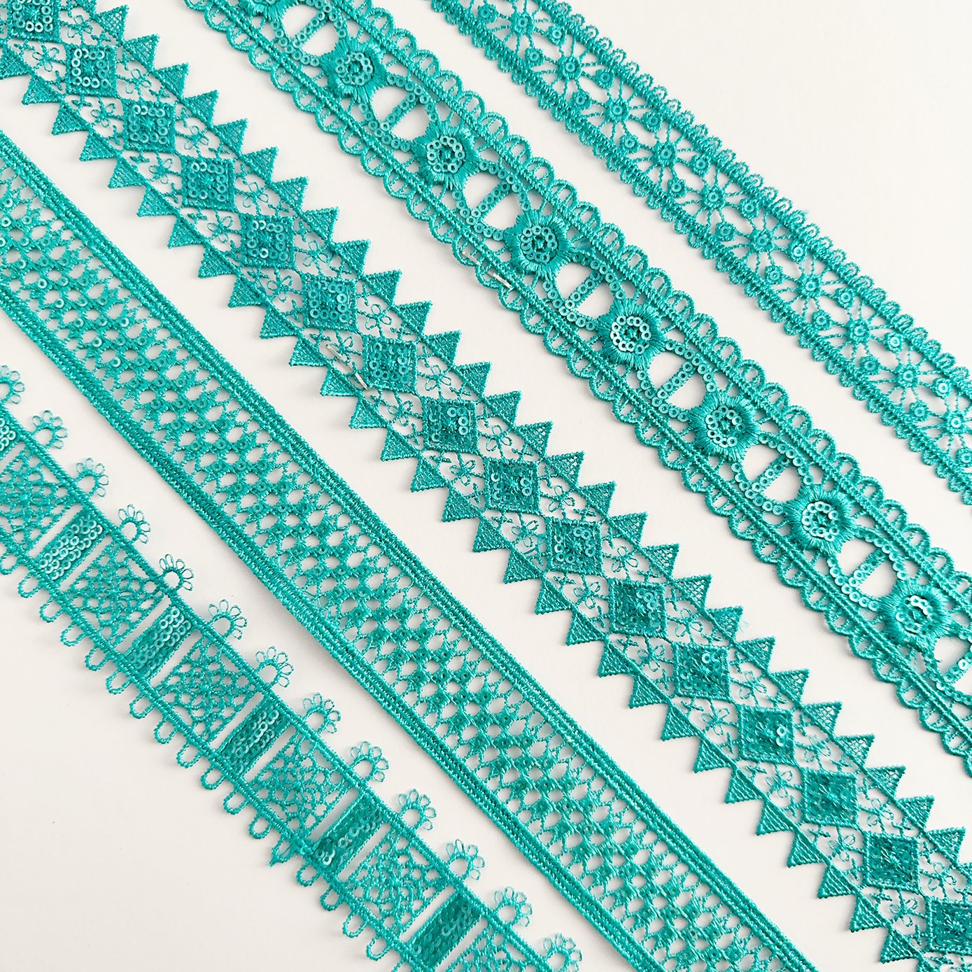 2023 100% polyester Sequin decorate lace trim Water solubility colour lace trim ribbon