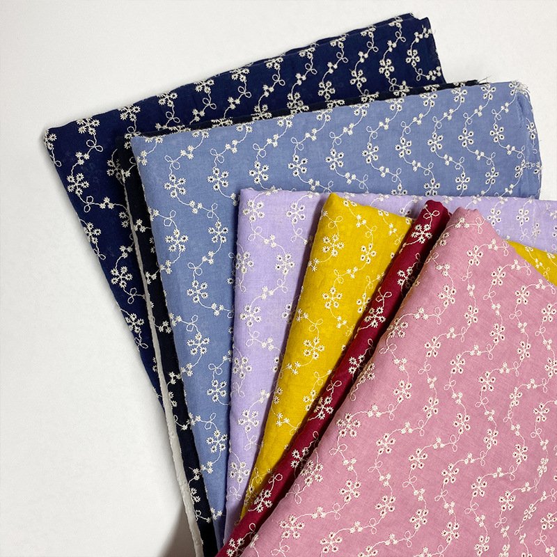 Wholesale Colorful 100% Cotton Fabric Embroidered Cloth Water Soluble Lace Eyelet Cotton Embroidery Fabric