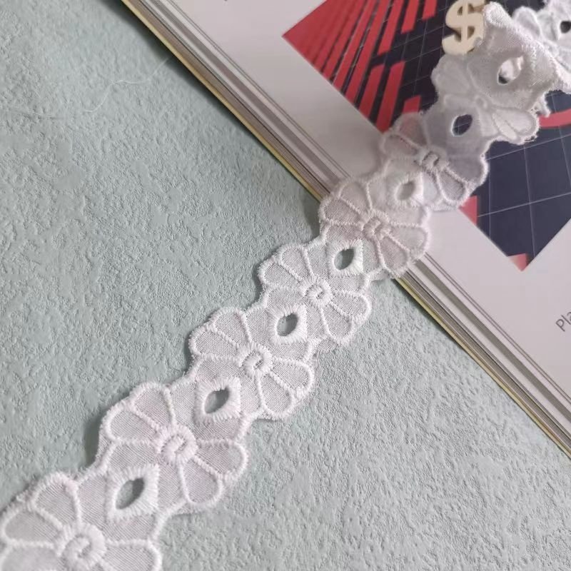 Wholesale Cotton Eyelet Lace Trim retro design feel soft cotton lace Used for home textile evening underwear wedding dress