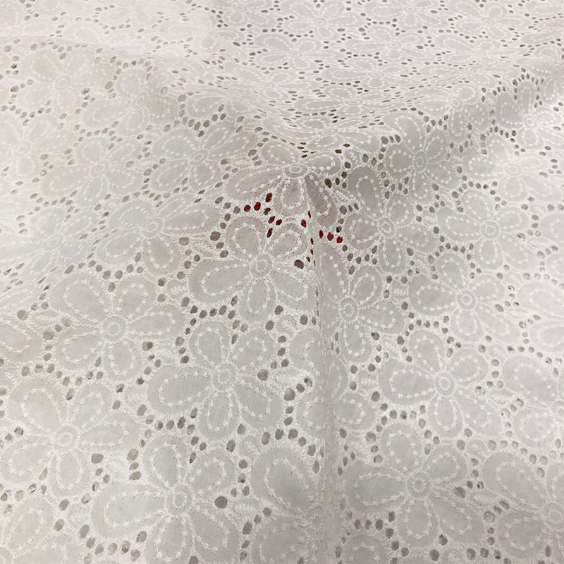 China Fabric Supplier Floral Embroidery Lace Fabric White Eyelet Embroidery Cotton Fabric For Women Dress