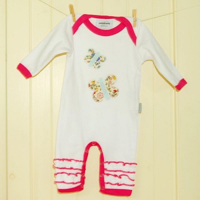Top Selling 100% Cotton Wholesale Baby Girls Rompers Clothes Bamboo Cute Butterfly Printed Baby Rompers Jumpsuit Cotton Fabrics