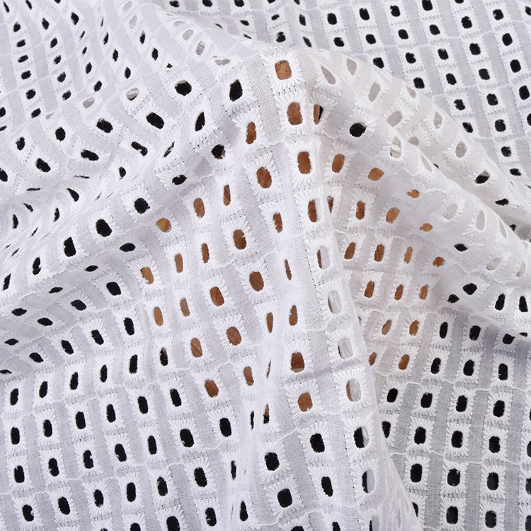 Custom Design Wholesale Lightweight Breathable Solid White 100gsm 100% Cotton Woven Embroidery Fabrics for Girl Dress