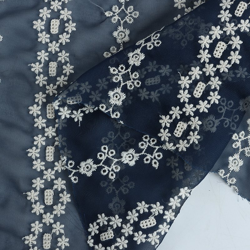 Customized 100% Cotton Eco-friendly Eyelet Guipure Lace Fabric Soft Cotton Embroidery Fabric Cut Pieces for Baby Kids Clothes