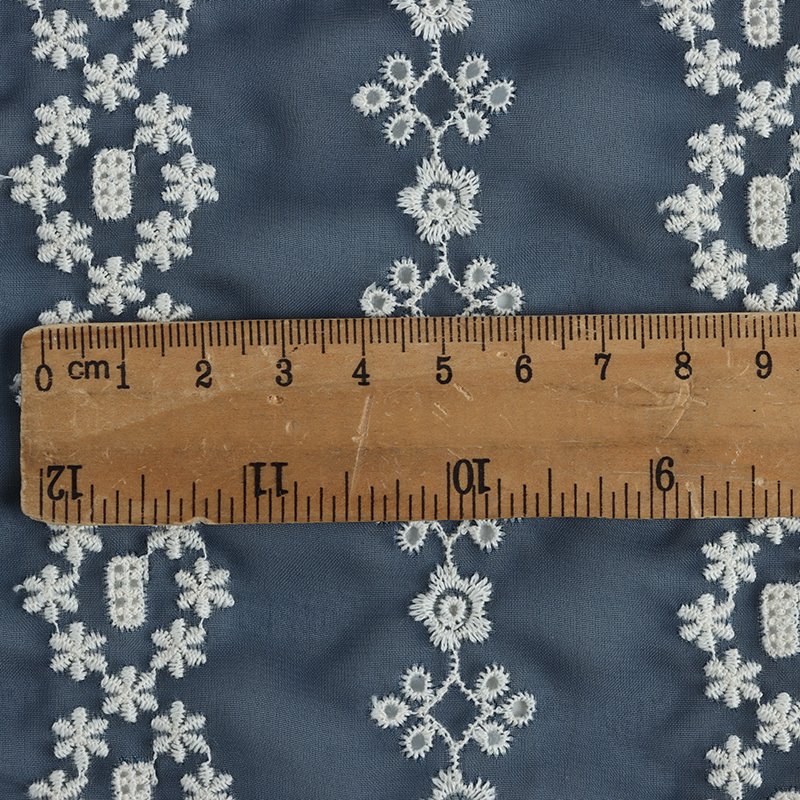 Customized 100% Cotton Eco-friendly Eyelet Guipure Lace Fabric Soft Cotton Embroidery Fabric Cut Pieces for Baby Kids Clothes