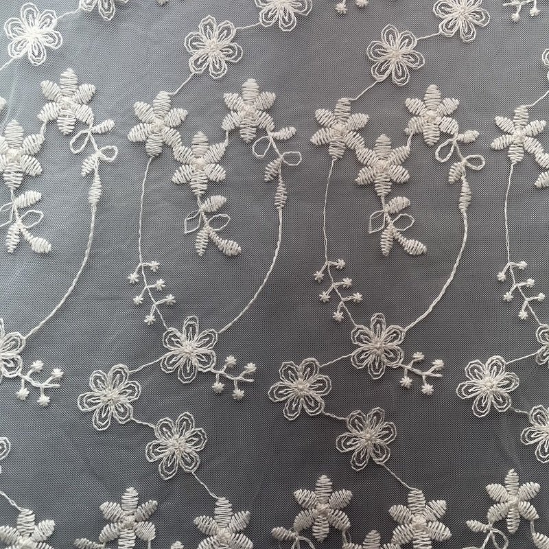 Custom Latest Design Lace Embroidery Fabric for Dress and Garment