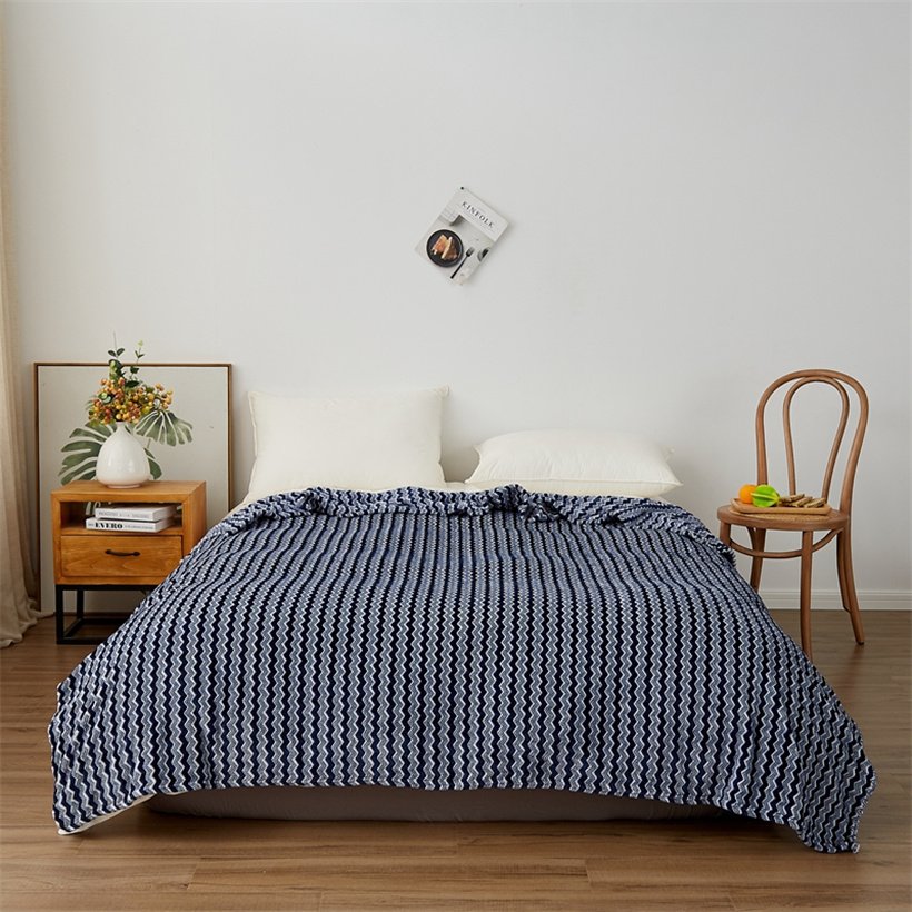 Super Soft Flannel Blanket for Bed Sofa Office Yarn-Dyed Milk Velvet Bedspread Warm Throw Blankets Plaid Striped Bed Cover