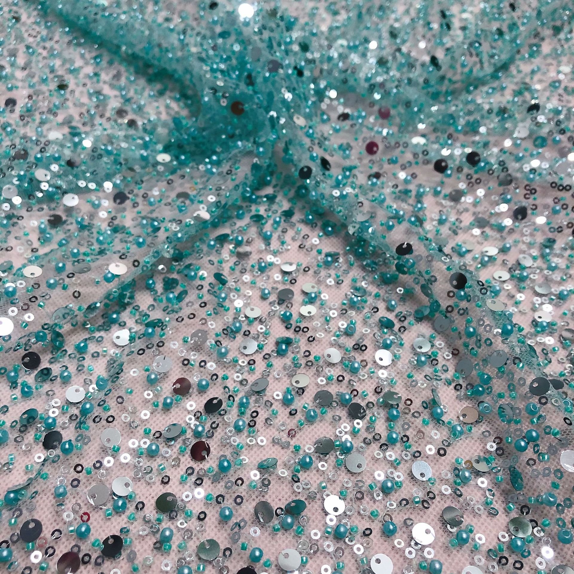 Tul Bordado con Perlas y lentejuelas In stock Luxury heavy beaded sequin tulle net lace fabric