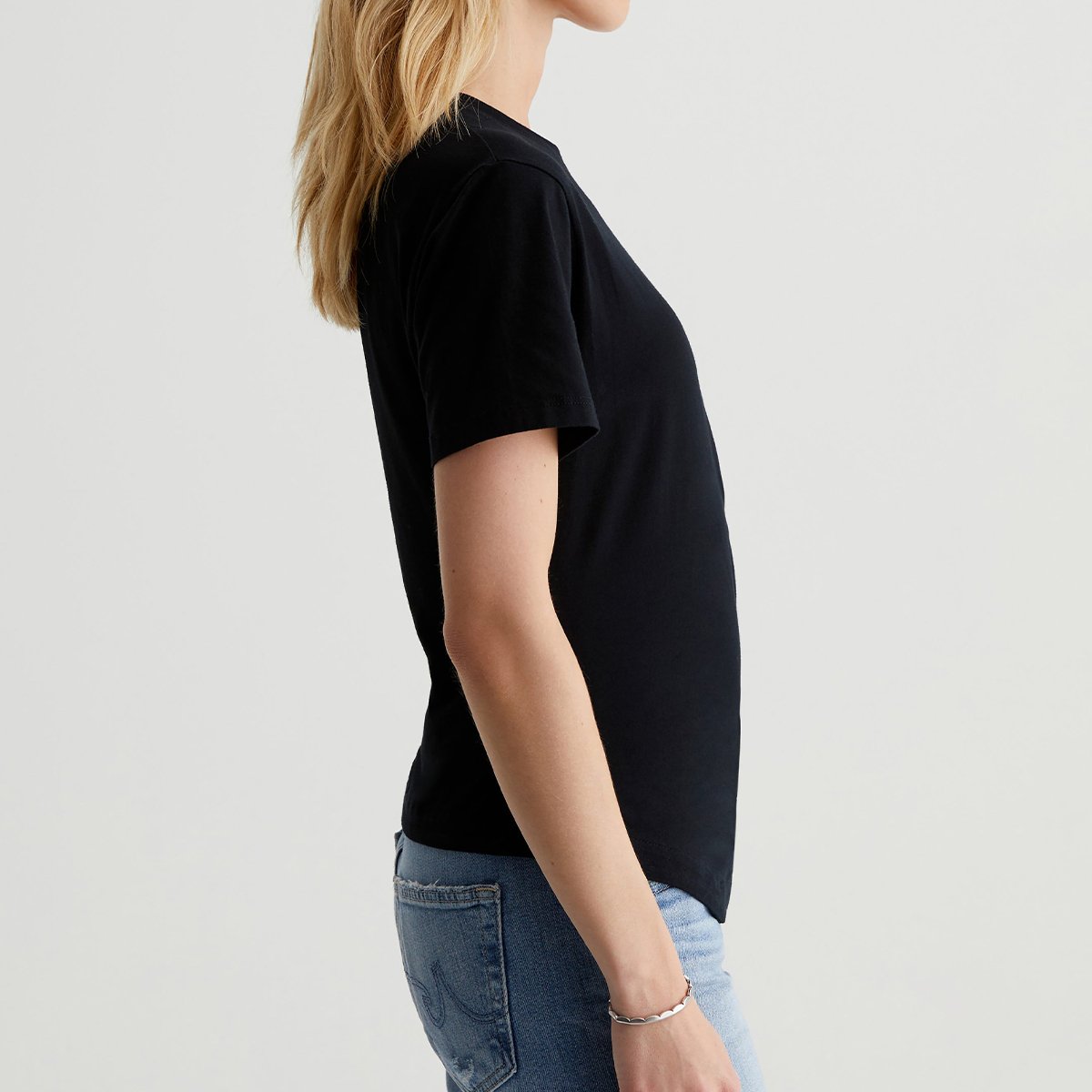 OEM/ODM Custom Black Women's Asymmetrical Draped Crewneck Tee - Stretch-Blend Jersey, Side Pleats, Uneven Hem