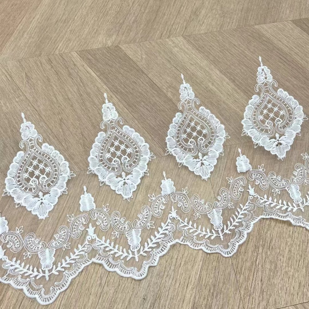 K1027 Water Soluble Milk Screen Yarn Embroidery Fabric Floral Pattern Lace Wedding Dresses Clothing Yard Manufacturer Wholesale