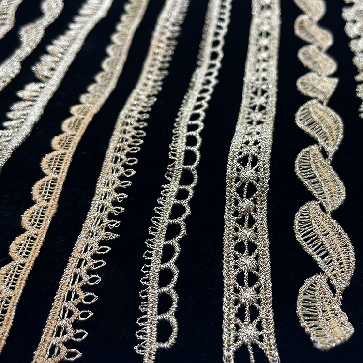 High Quality Hot Flower Lace Trim Wholesale solubility Water Soluble Delicate polyester solubility Fabric Gold Beautiful lace