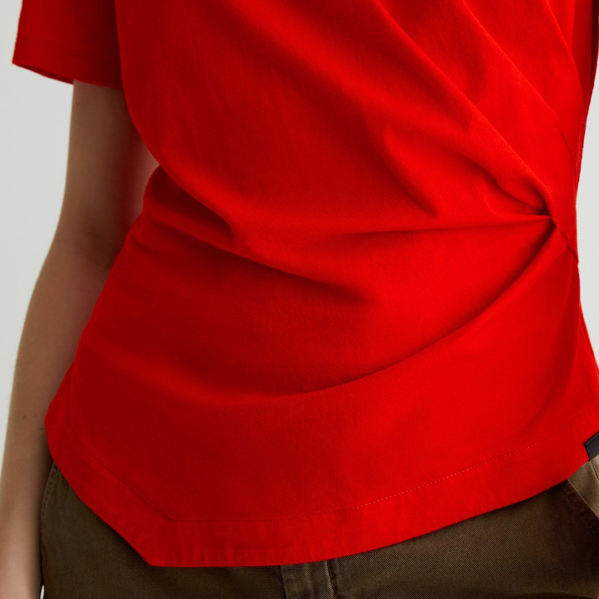 OEM/ODM Custom Red Women's Asymmetrical Draped Crewneck Tee - Stretch-Blend Jersey, Side Pleats, Uneven Hem