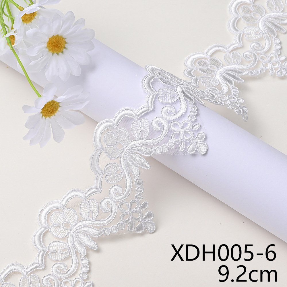 width 8 cm Polyester corded Embroidery lace Non-stretch Water Soluble Guipure gold sequins mesh Lace Trim for dress