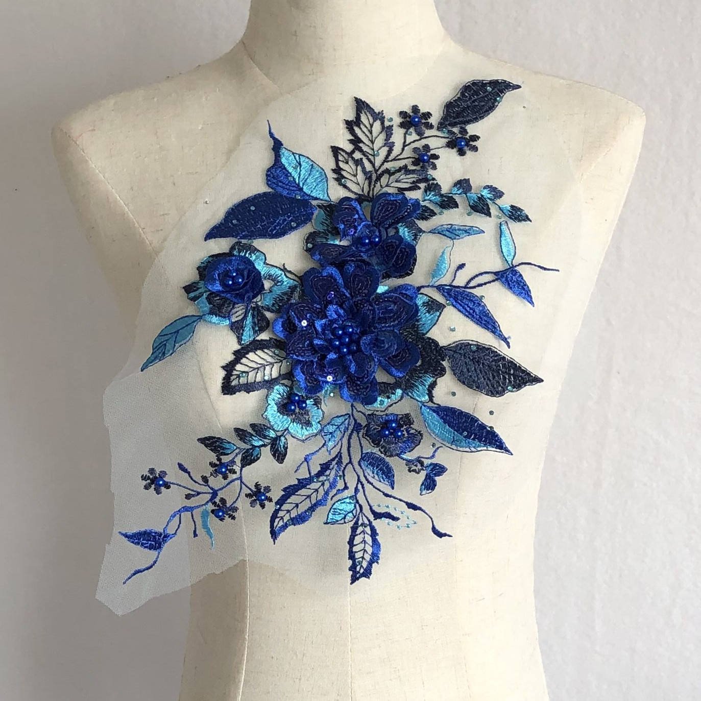 Colorful 3D Flowers Beaded Diamond Mesh Embroidery Lace Fabric Patch Dress Decorative Accessories