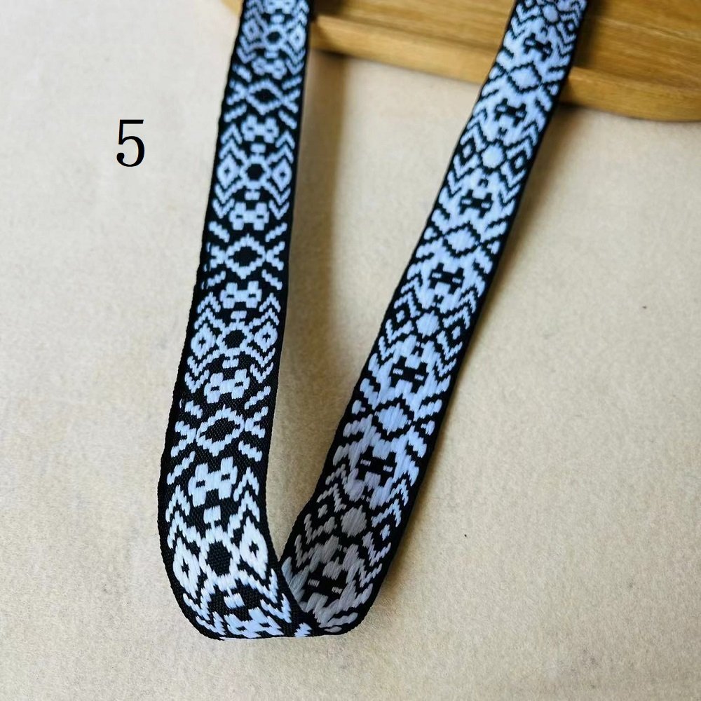 Ethnic Lace Woven Jacquard Webbing Woven Tape Geometric black and white For Garment Accessories Width 2.5 cm ST-981