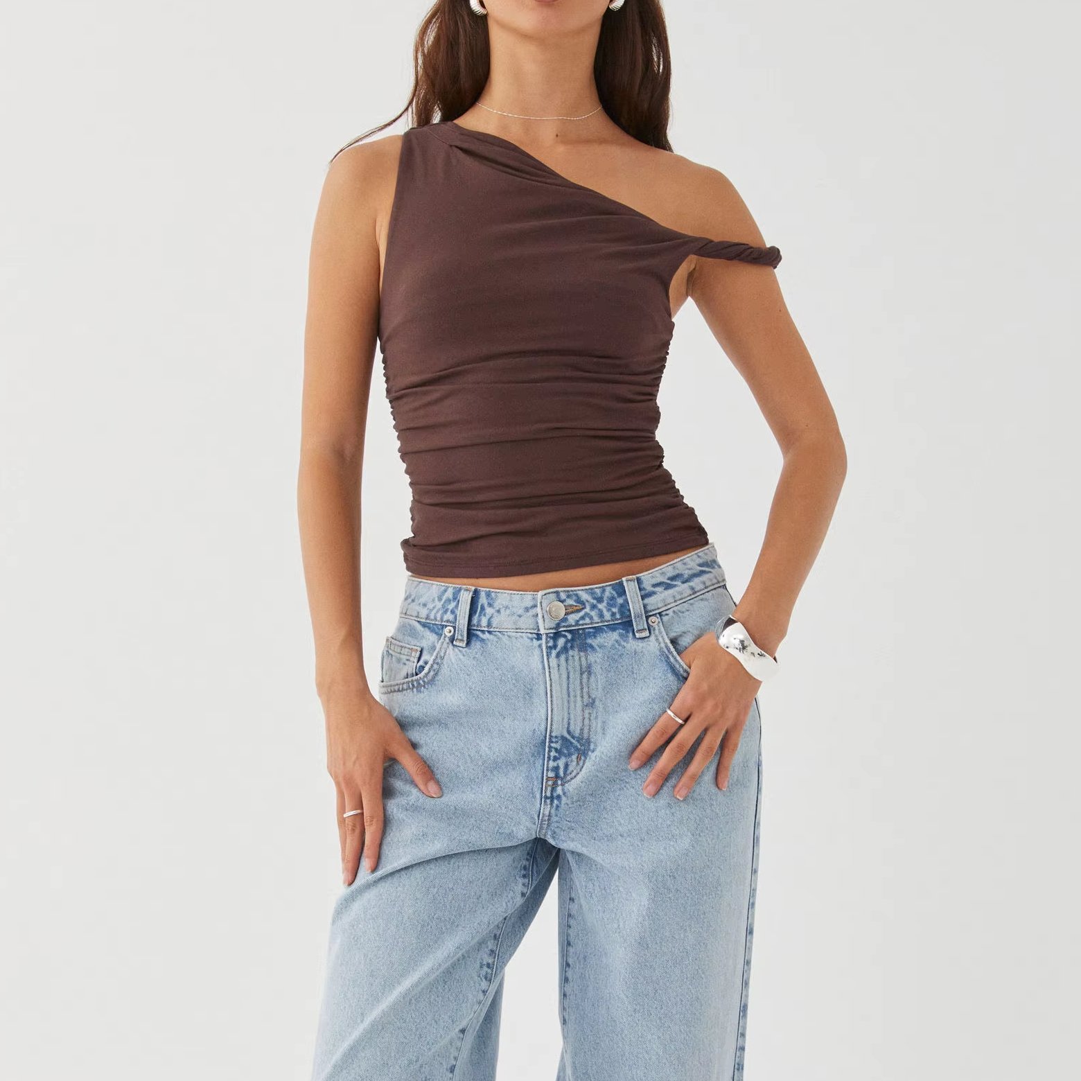 Runwaylove R455 White Bree Ruched Twist Top